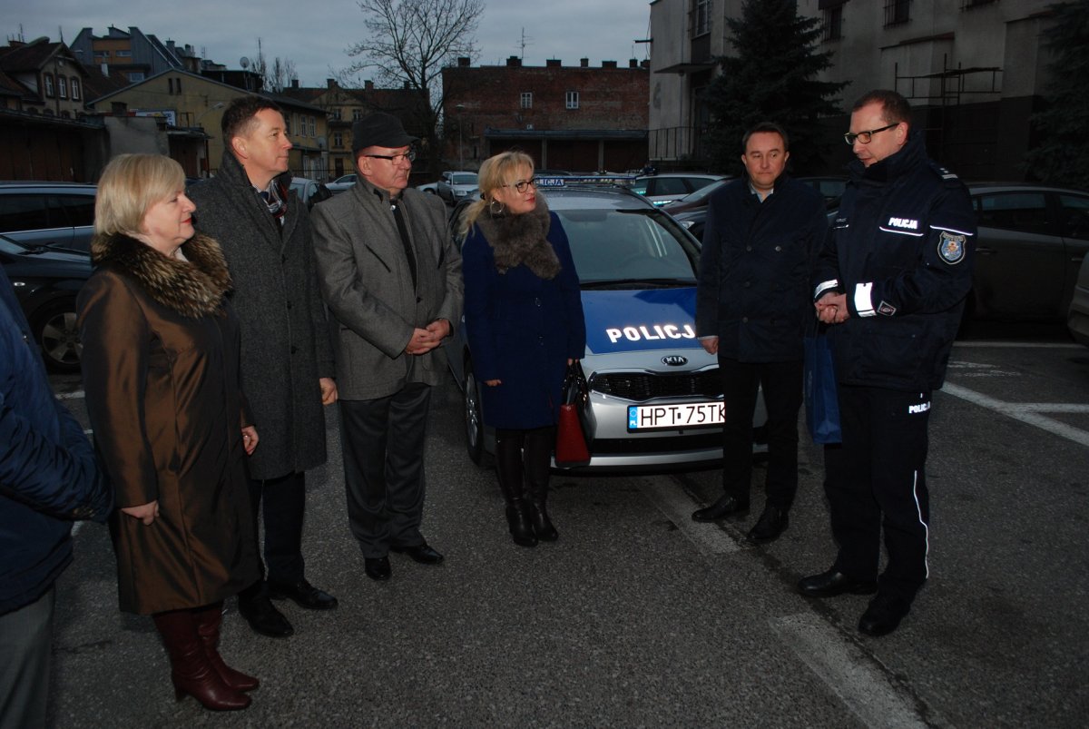 Czwarty radiowóz dla elbląskich policjantów