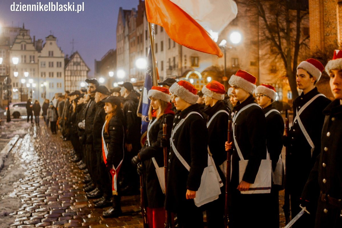 Podchorążowie po raz siódmy przemaszerowali ulicami miasta [zdjęcia]