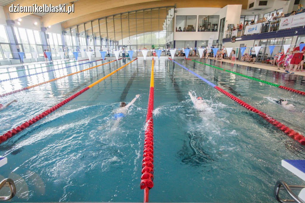 Wielkie pływanie na Dolince. Basen sportowy będzie zajęty