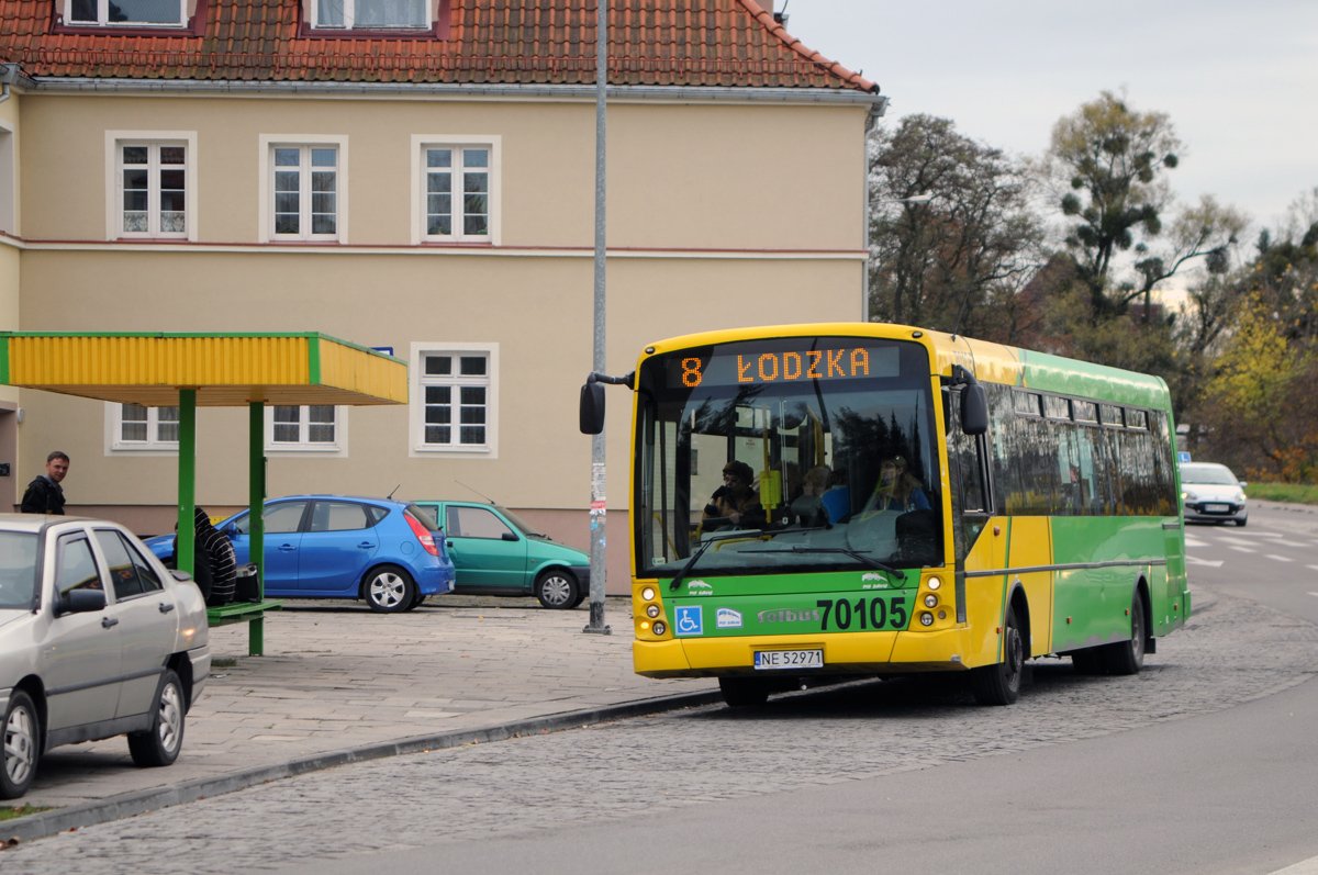 Autobusem na cmentarz. Uruchomiono dodatkowe kursy [rozkład jazdy]