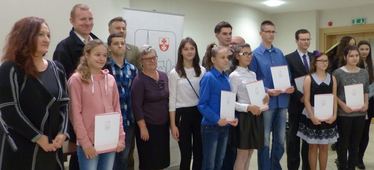 Stypendia dla młodych i zdolnych rozdane