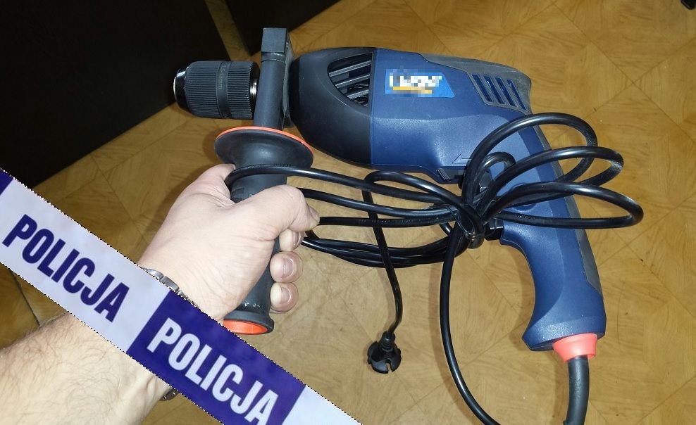Kradli ze sklepów wiertarki i klucze nasadowe. Zatrzymani trzej mężczyźni
