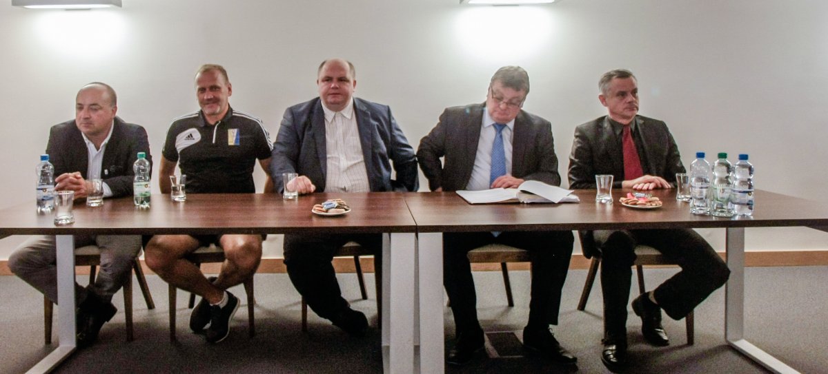 Są pieniądze na szatnie, mają być na trybuny