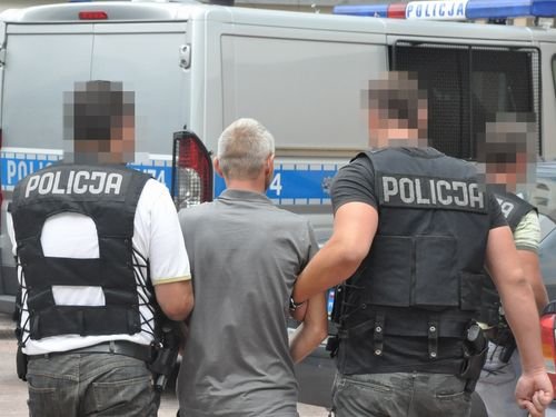 Wyszedł z więzienia i okradał mieszkania. 58-latek zatrzymany przez policjanta po służbie