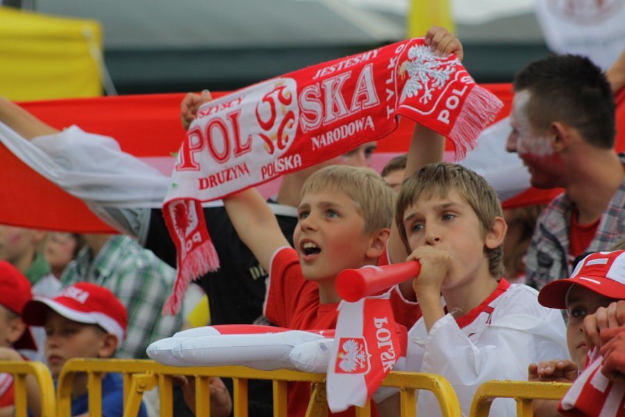 Tak w Elblągu kibicowaliśmy Polakom cztery lata temu. Jak będzie tym razem na Euro [sonda]?