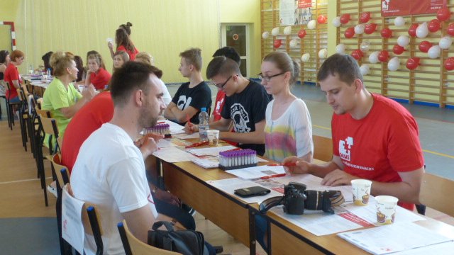 Tłumy pasłęczan chętnych, by pomóc choremu na białaczkę Łukaszowi Schabowi