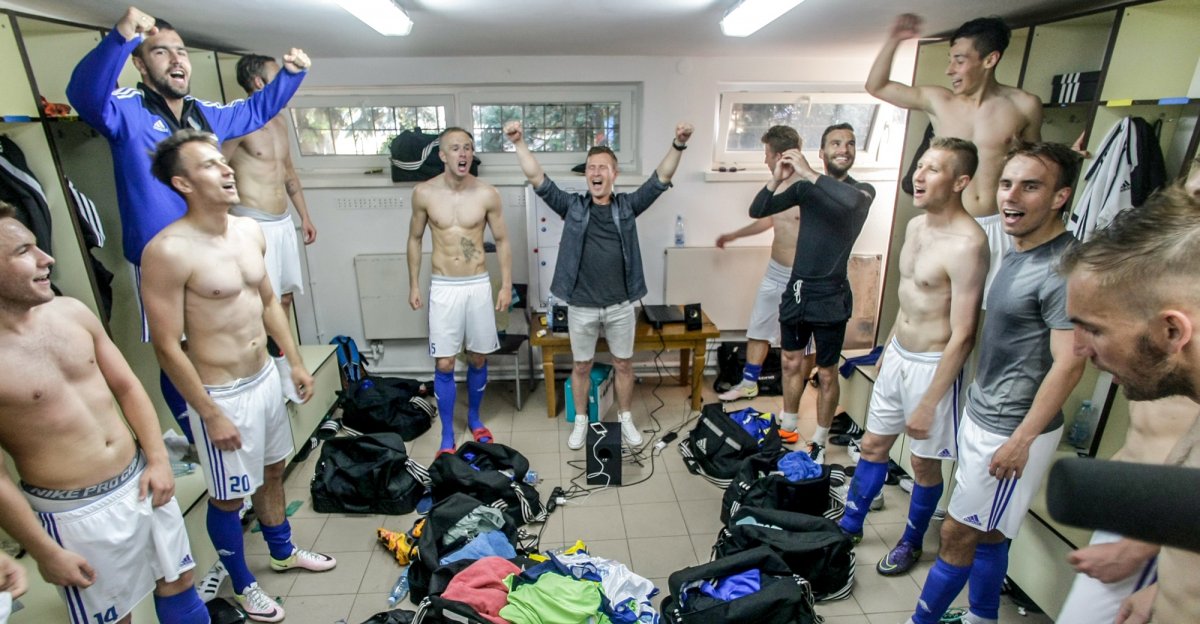 Olimpia Elbląg wygrała z ŁKS Łomża 2:1. Zapewniła sobie udział w barażach o II ligę!