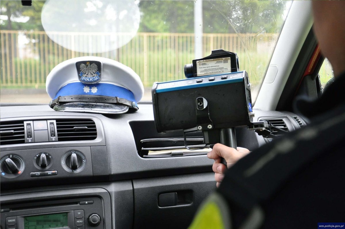 Pędziła przez miasto ponad 100 km/h. Przez trzy miesiące już nie pojeździ