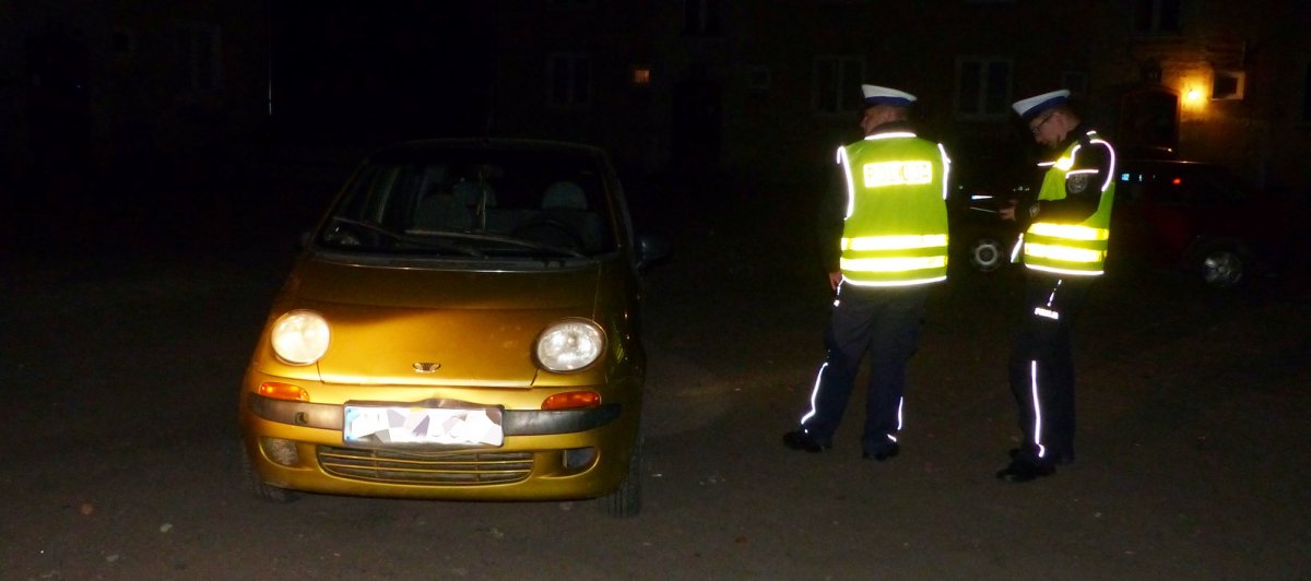 Nocny pościg ulicami Elbląga. Kierowca porzucił auto, teraz trzeźwieje w celi