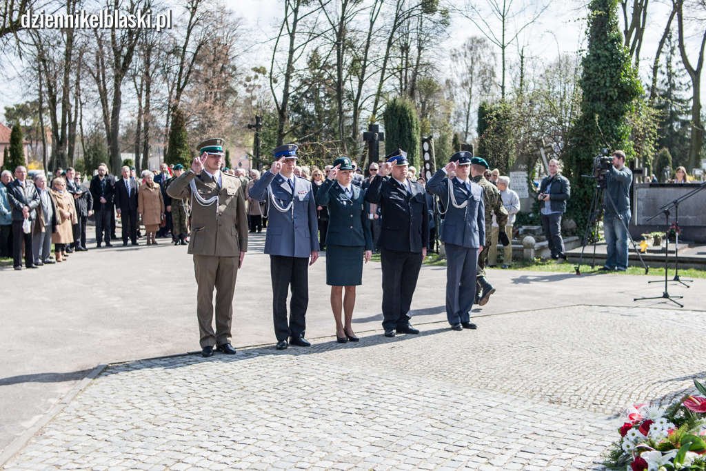 Elbląskie obchody 6. rocznicy Katastrofy Smoleńskiej [zdjęcia]