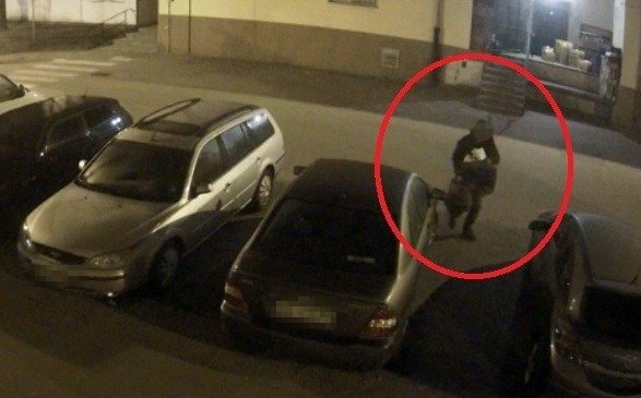 Włamywał się do samochodów. W jego zatrzymaniu pomógł monitoring [zdjęcia]