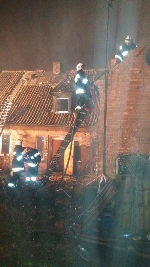 Pożar w przydomowej kotłowni. Straty są znaczne [zdjęcia]
