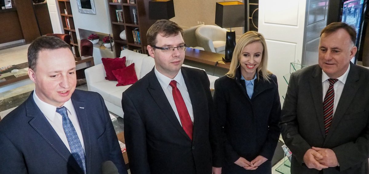 Jak 500+ wpłynie na gospodarkę? Wojewoda spotkał się z elbląskim przedsiębiorcami
