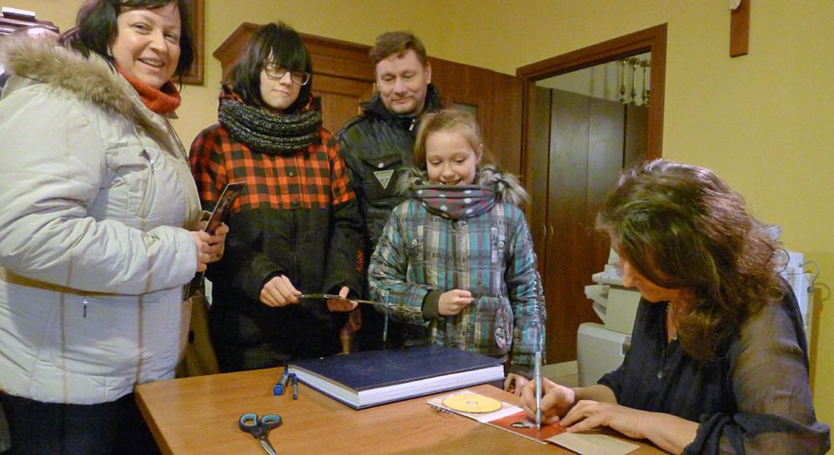 Antonina Krzysztoń zaśpiewała dla tolkmiczan i salezjanów