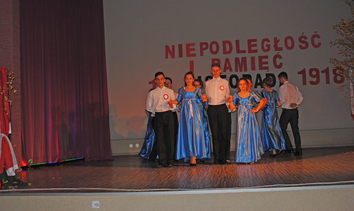 „Niepodległość i pamięć”. Uczniowie uczcili 11 listopada