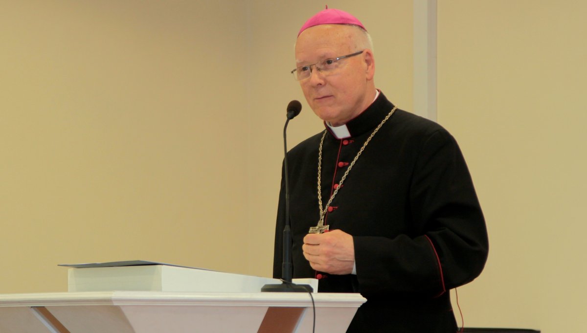 Biskup Józef Wysocki przeszedł na emeryturę  