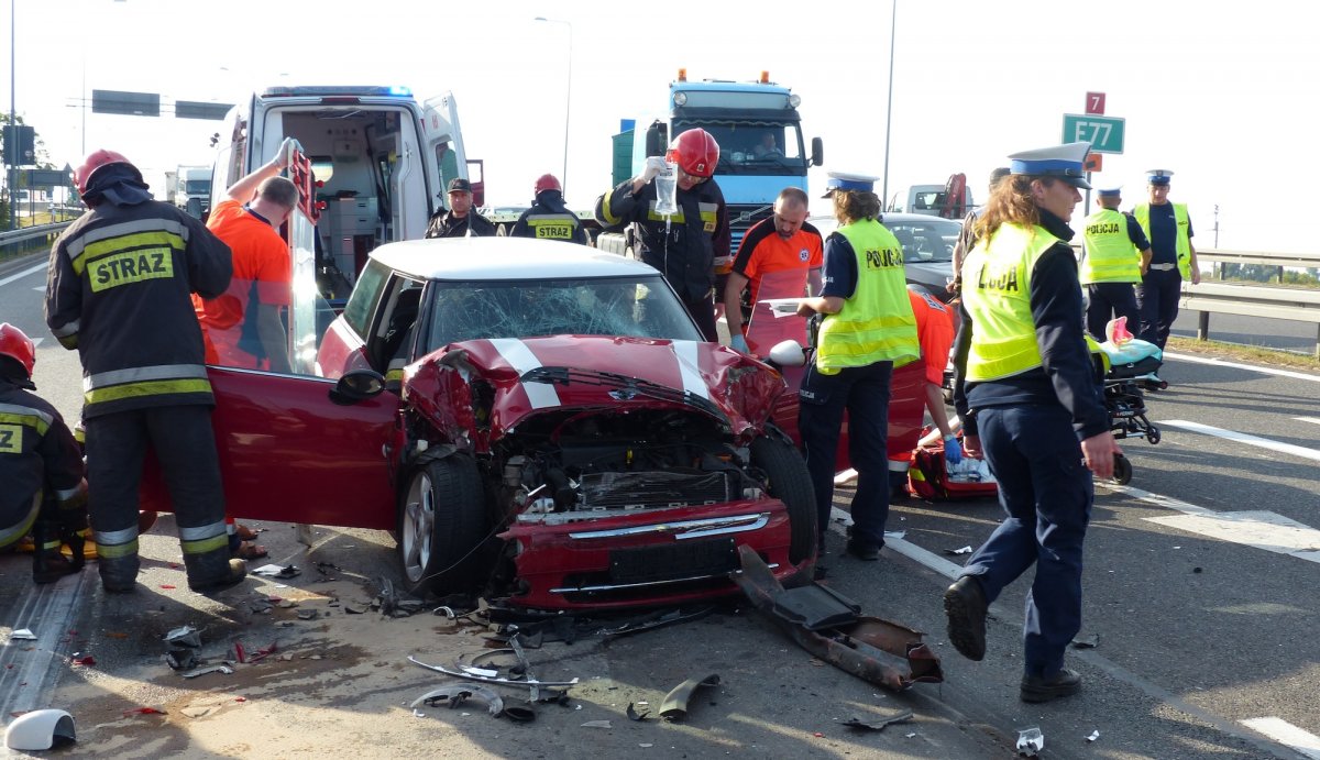 Wypadek na skrzyżowaniu obwodnicy Elbląga i Żuławskiej. Dwie osoby ranne