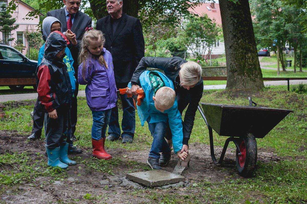 Świętują 700-lecie wsi. Dla przyszłych pokoleń zostawili kapsułę czasu z przesłaniem