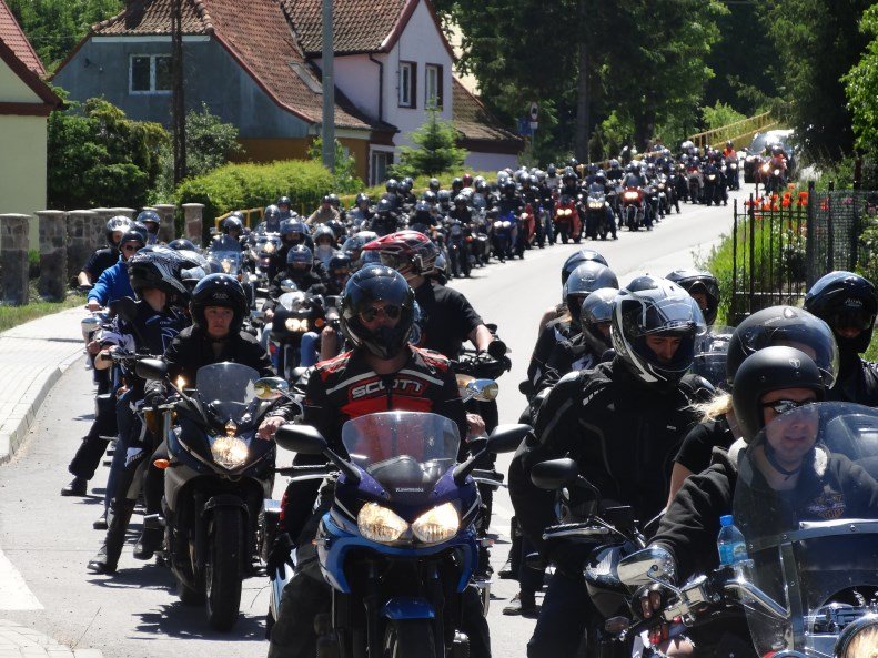 Suchaczanie zatrzymali paradę motocykli 