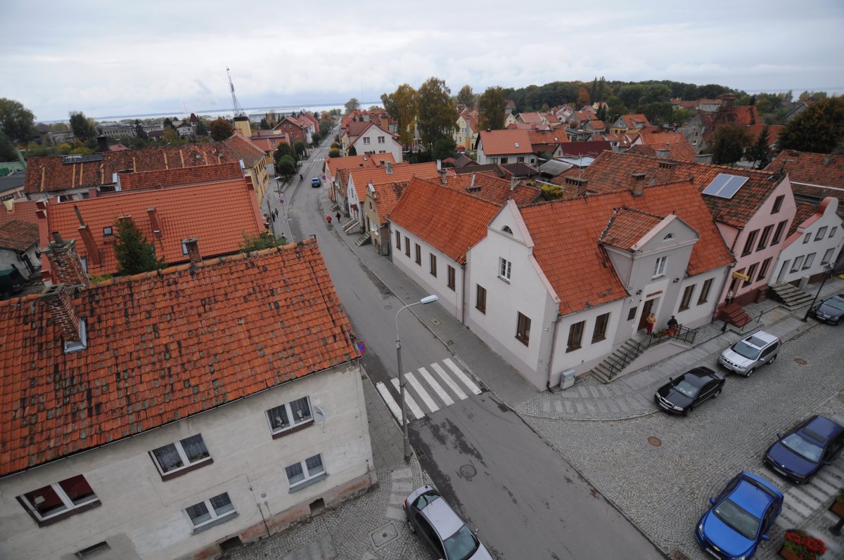 Burmistrz gasi światło, czyli ciemna strona oszczędzania