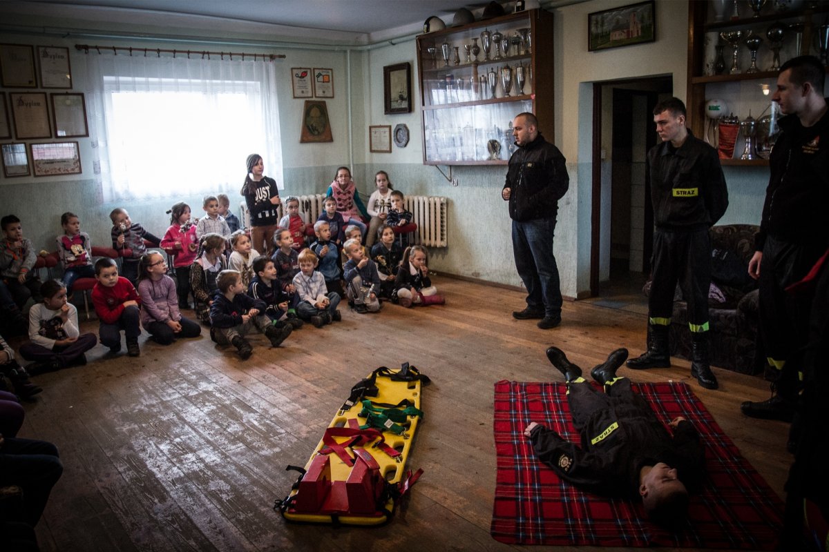 Mikołajki ze strażakami z Krzewska. Był nawet pożar