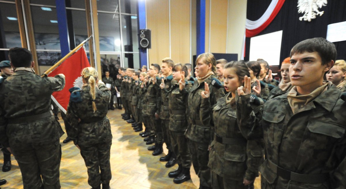 Ślubowali uczniowie klas mundurowych