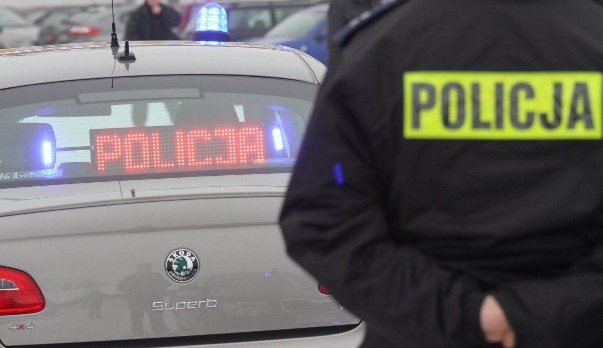 Spowodował stłuczkę. Był pijany i bez prawa jazdy, które zabrał mu sąd
