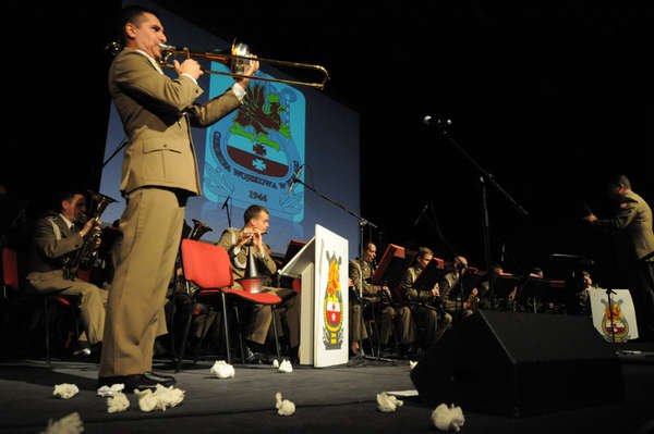 Świetny koncert Orkiestry Wojskowej na 70-lecie. Zdjęcia