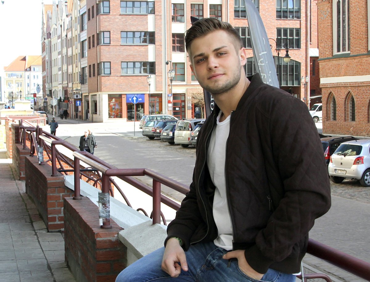 Gracjan Kalandyk wzrusza w The Voice of Poland i wygrywa bitwę