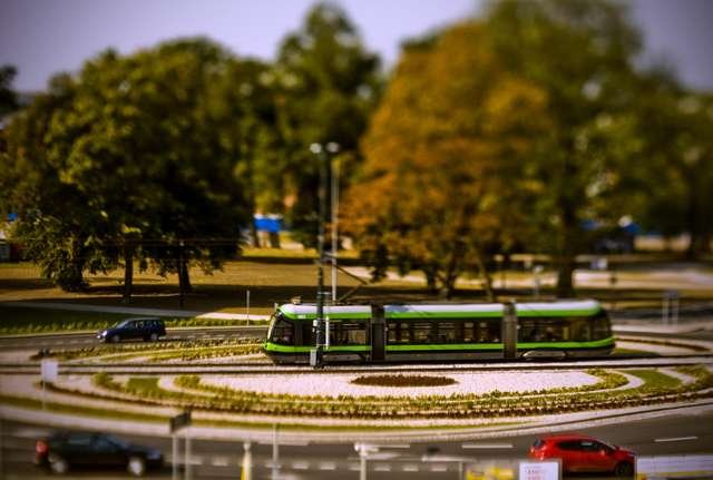 Odmłodzone autobusy, więcej wiat przystankowych