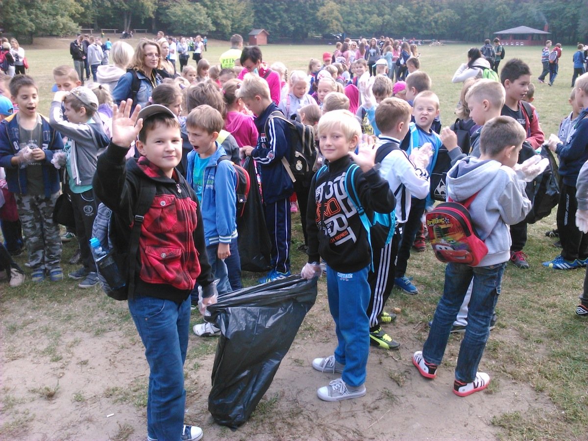 Wielkie sprzątanie Bażantarni. W akcji ponad 400 uczniów