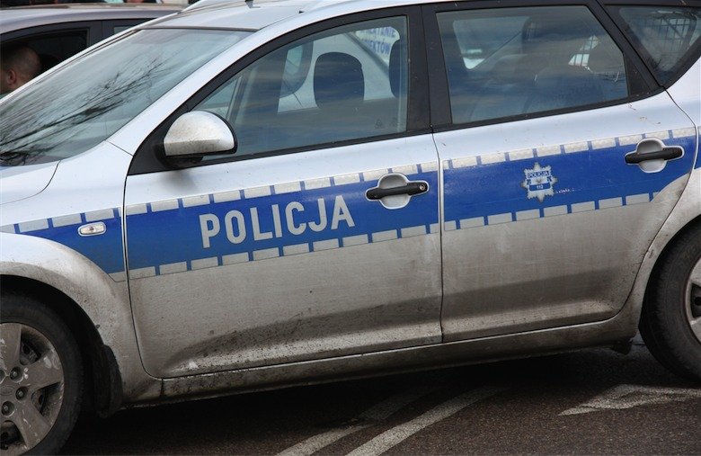 Uderzył w BMW i odjechał. Policja poszukuje świadków