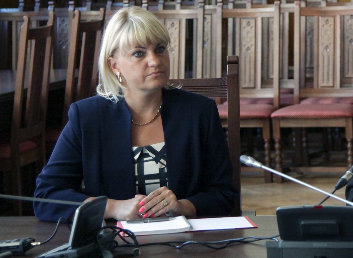 Iwona Mikulska wygrała konkurs na szefa Departamentu Edukacji