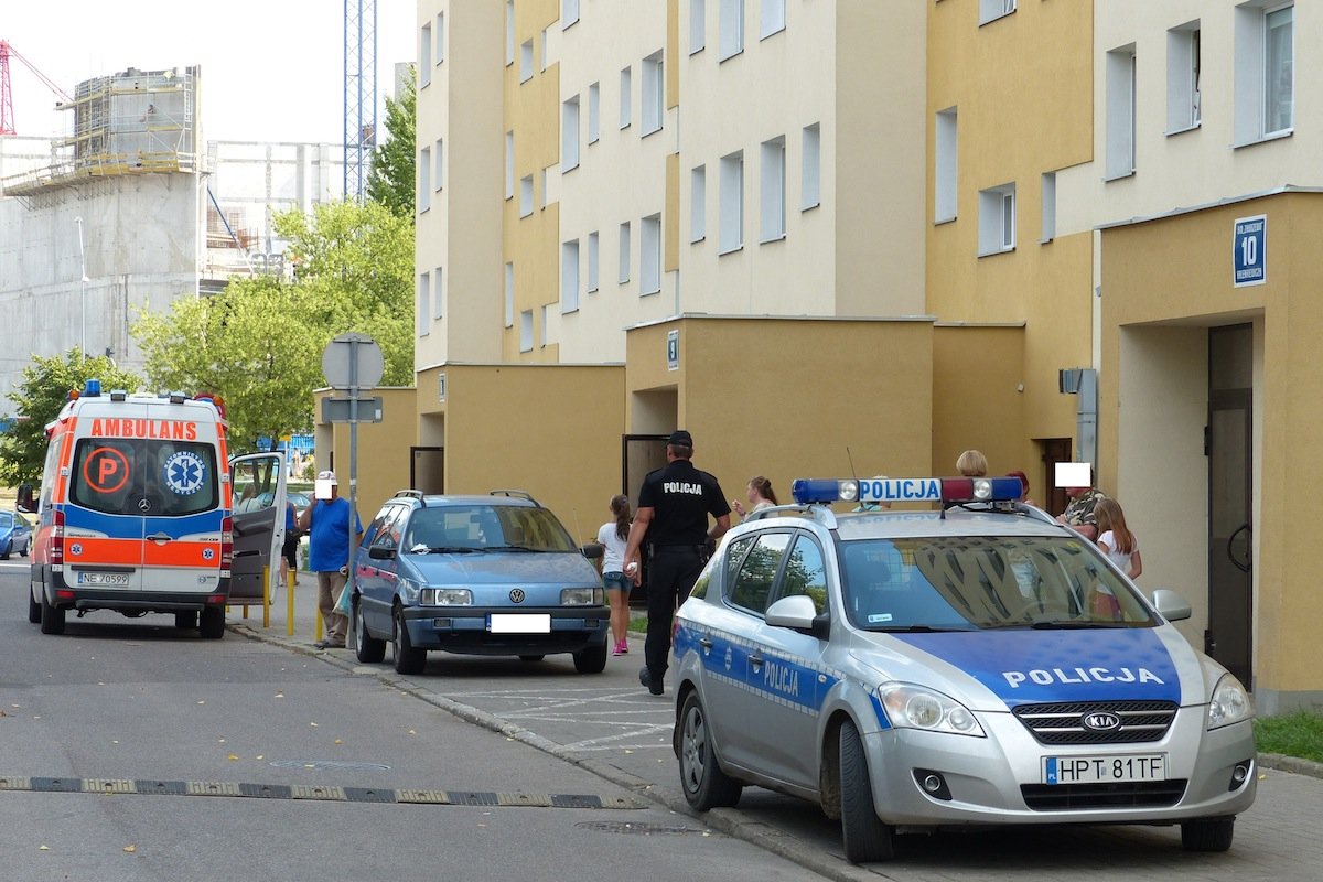 Zwłoki kobiety znalezione w mieszkaniu przy ul. Kalenkiewicza