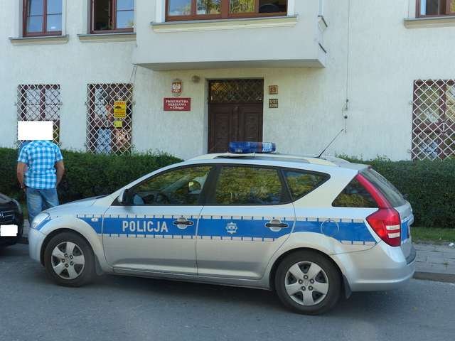 Straszył bombami urzędników. Siedzi w areszcie  
