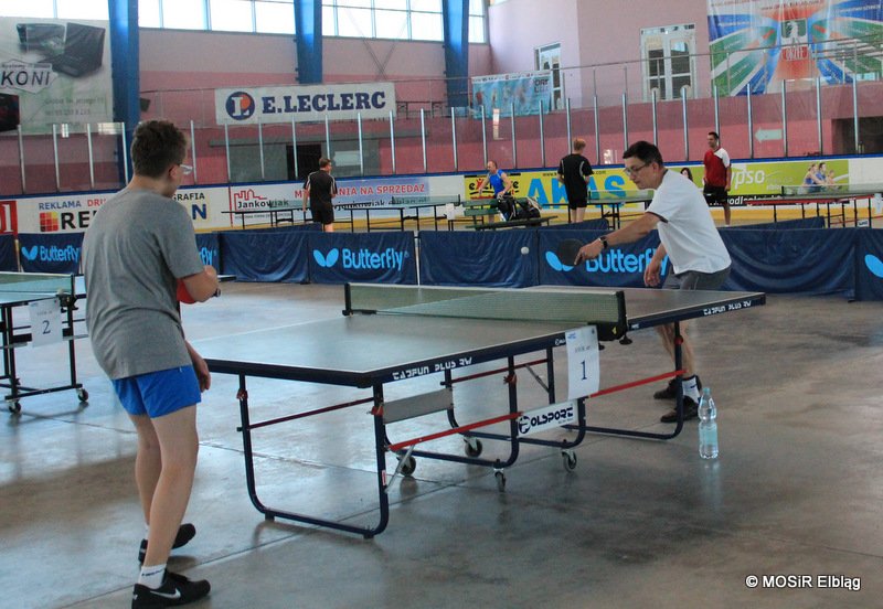 Taniec, marsz, a może tenis stołowy?  Wakacje na sportowo  