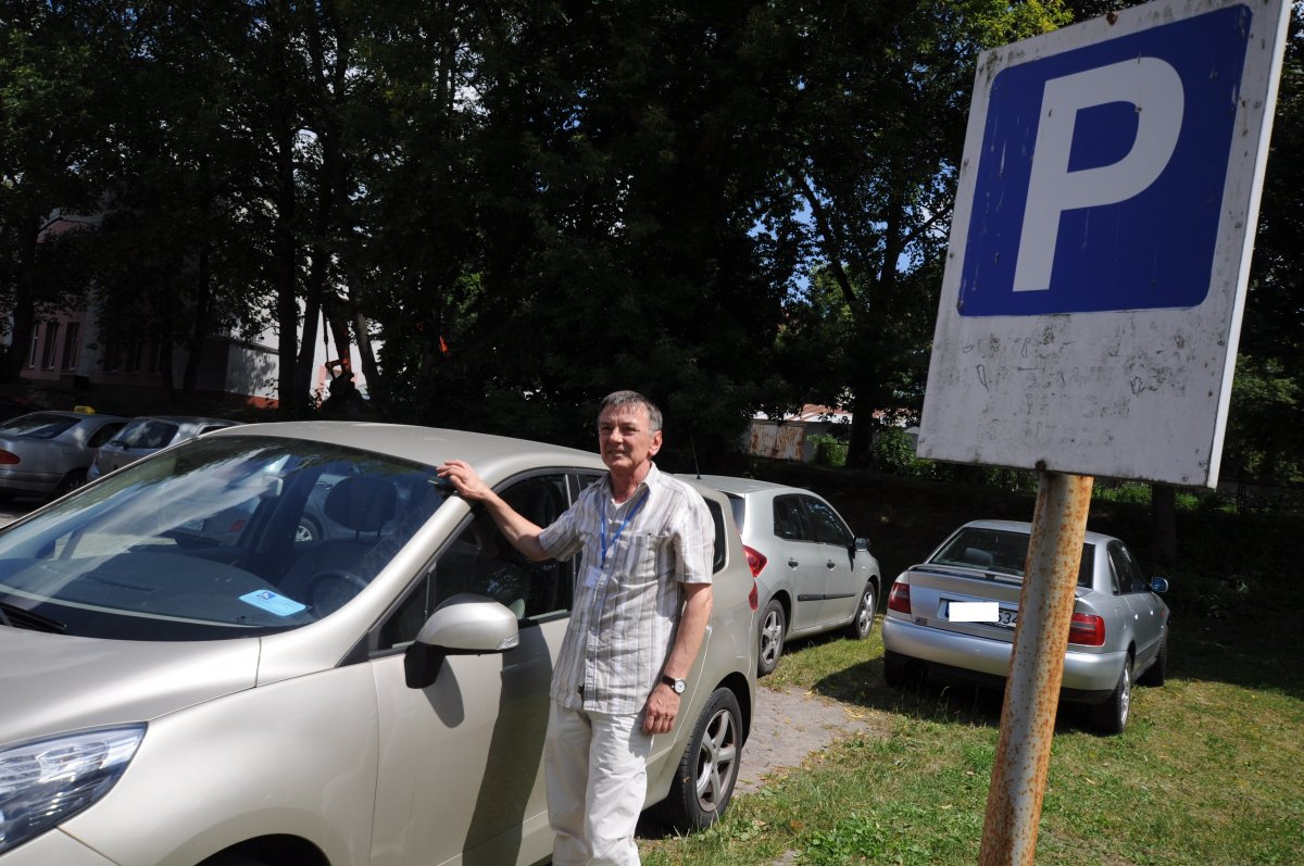 Niepełnosprawny zapłaci za parking przy szpitalu   wojewódzkim