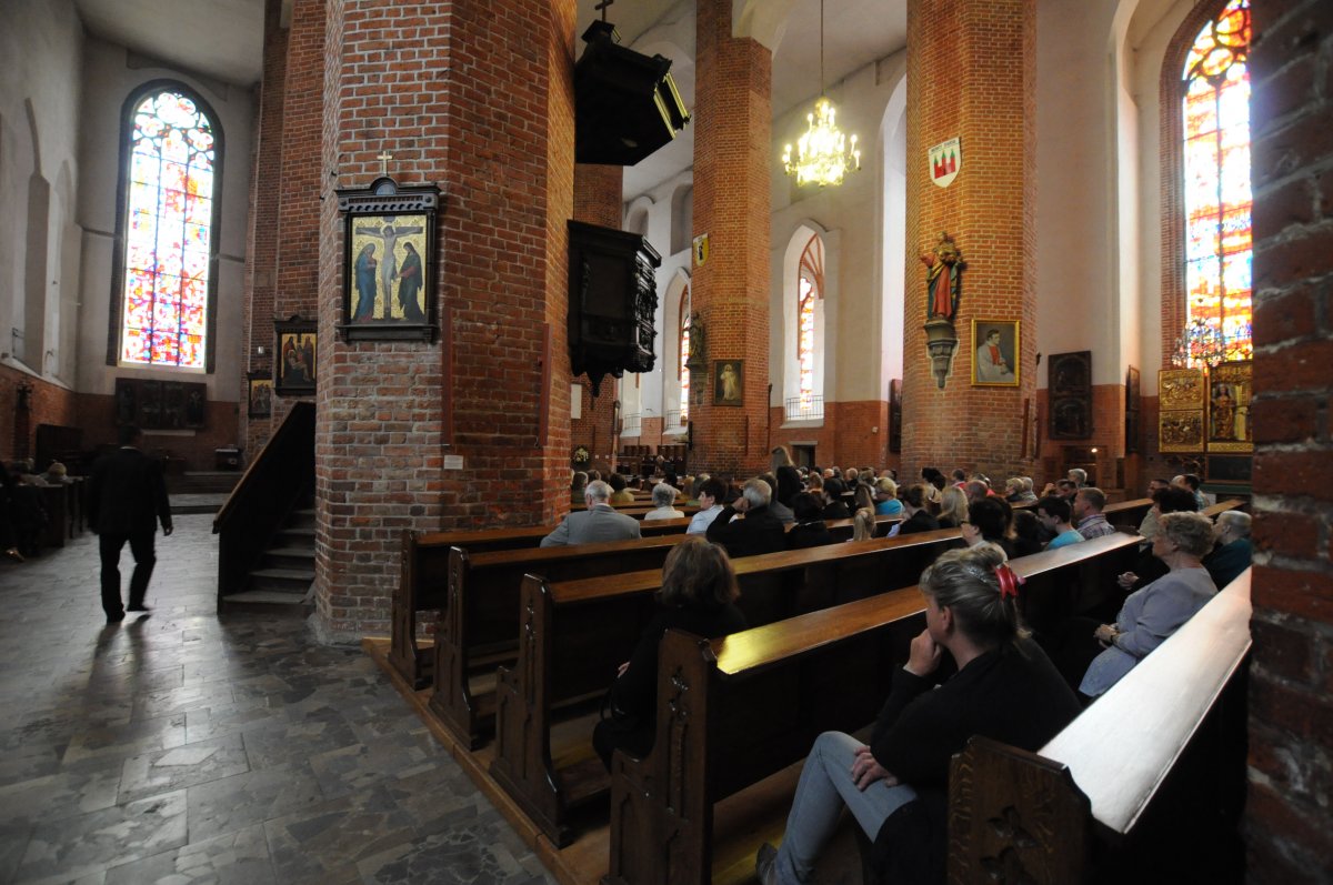 Tylko co trzeci wierny z Diecezji Elbląskiej chodzi na mszę