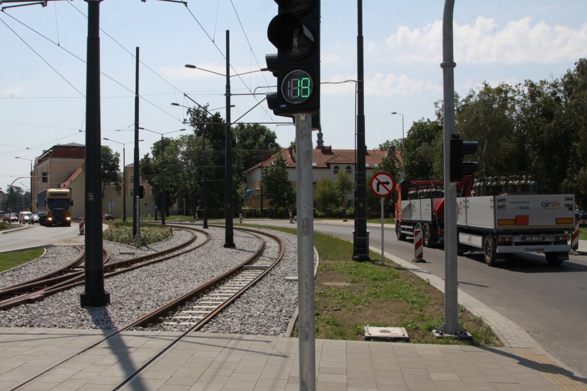 Liczniki czasu są, ale nie dla kierowców  
