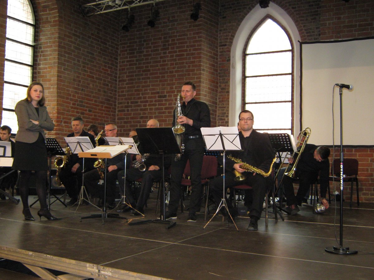 Letni Salon Muzyczny. Na początek Fila Band i Elbląski Big Band 