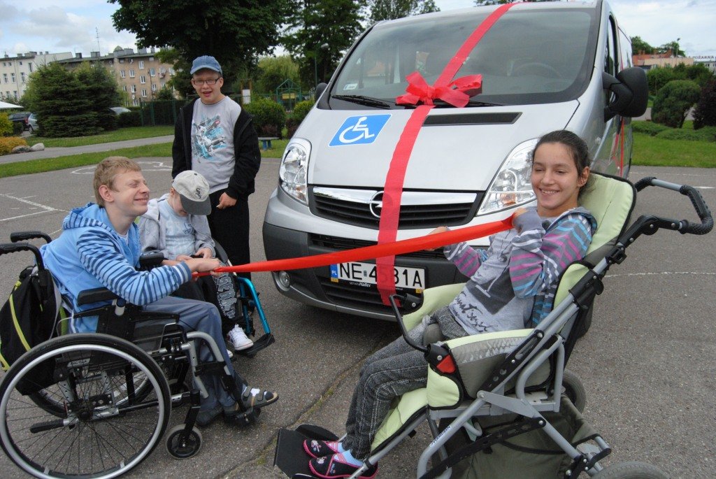 Nowy bus trafił do Specjalnego Ośrodka Szkolno-Wychowawczego nr 2