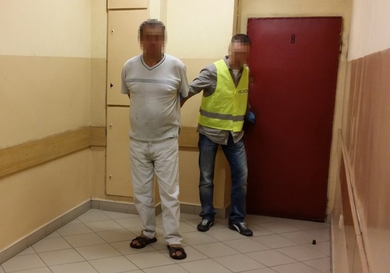 Z zazdrości o kobietę dźgnął nożem 66-latka