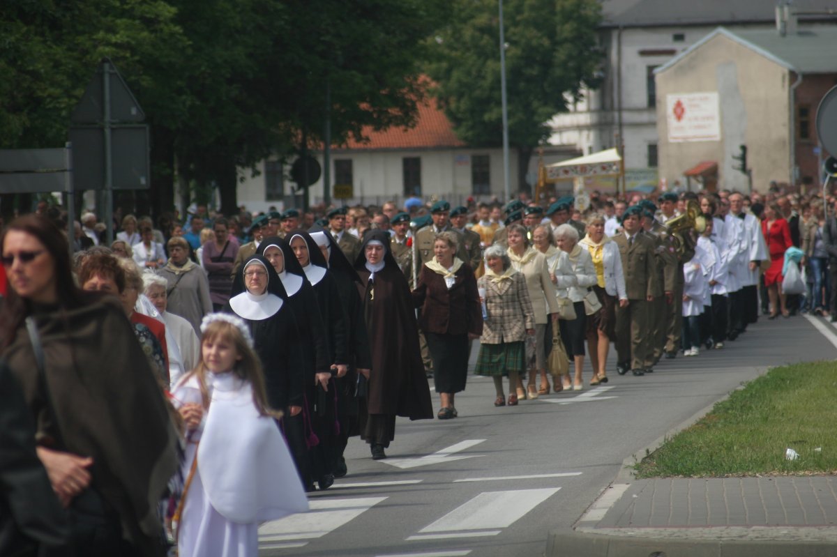 10 procesji w Boże Ciało. Sprawdź, jakimi ulicami przejdą wierni