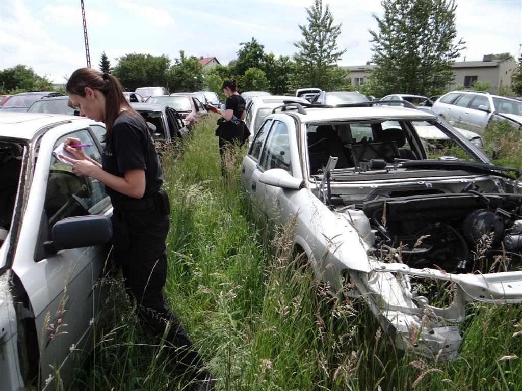 Prowadzili nielegalny autokomis – teraz słono zapłacą