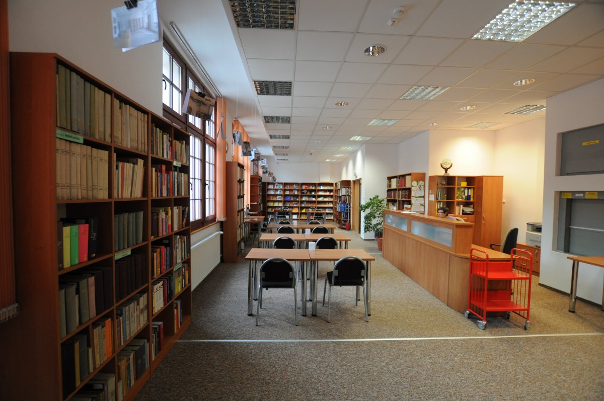  Nie ma śladu po katastrofie w bibliotece