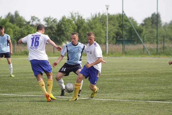 Agat Jegłownik pokonał Olimpię III Elbląg 3:2 (zdjęcia). Drugie zwycięstwo w sezonie 