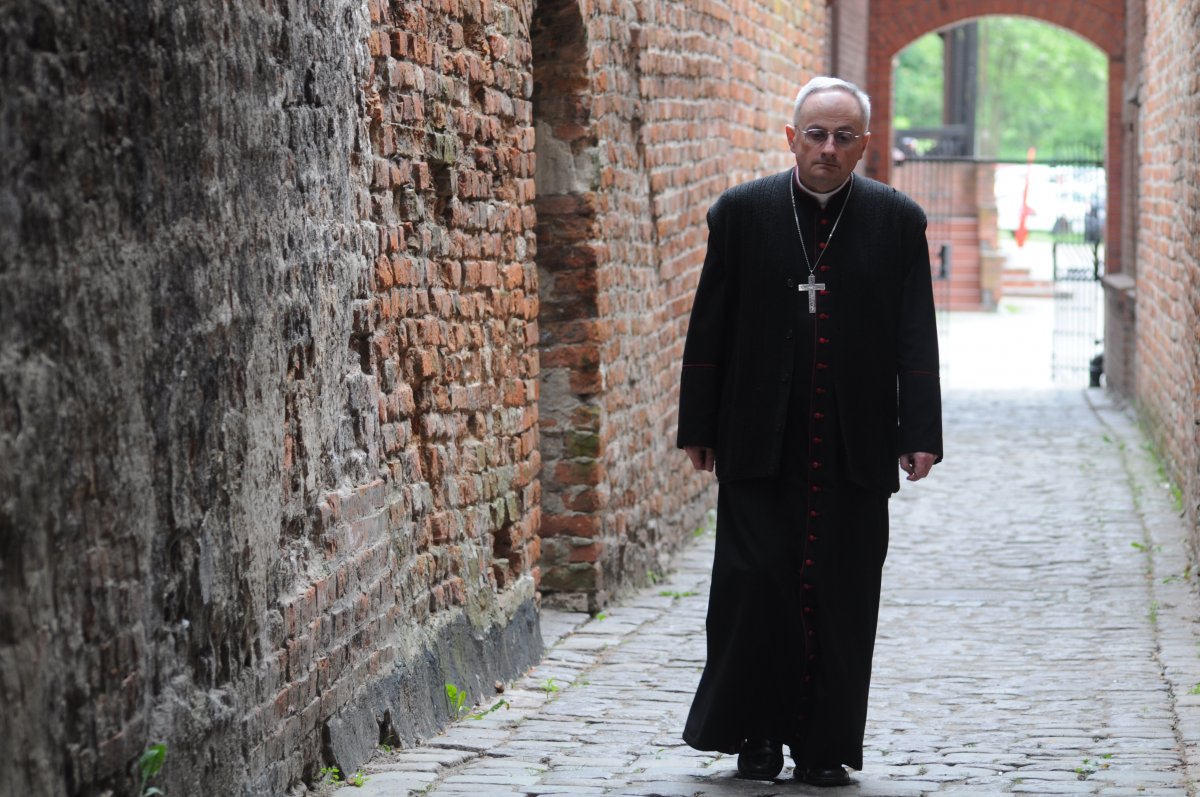 Biskup Jacek Jezierski od dzisiaj rządzi diecezją elbląską