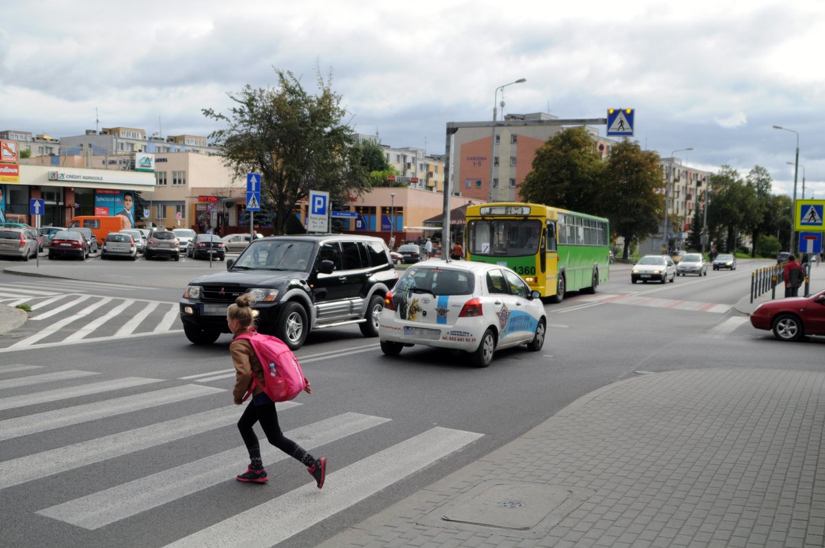 Mieszkańcy narzekają na niebezpieczne skrzyżowanie