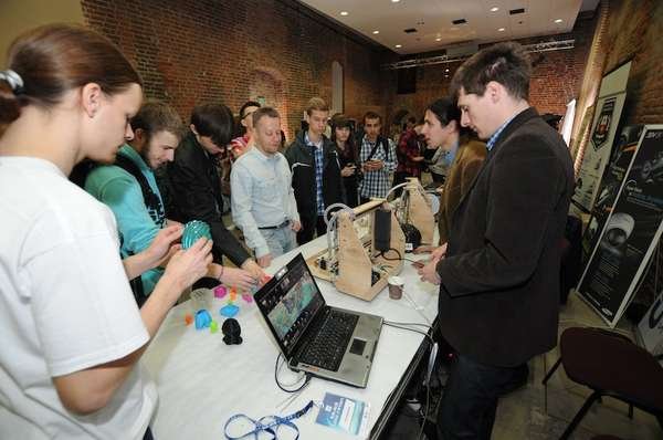Drony, roboty i drukarki 3D na targach w bibliotece 