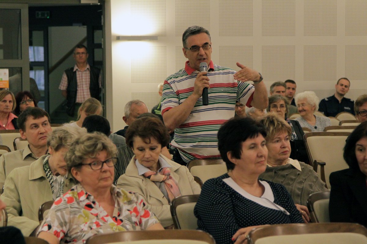 Chcą ładnego otoczenia. Nowych chodników, ławek i fontanny